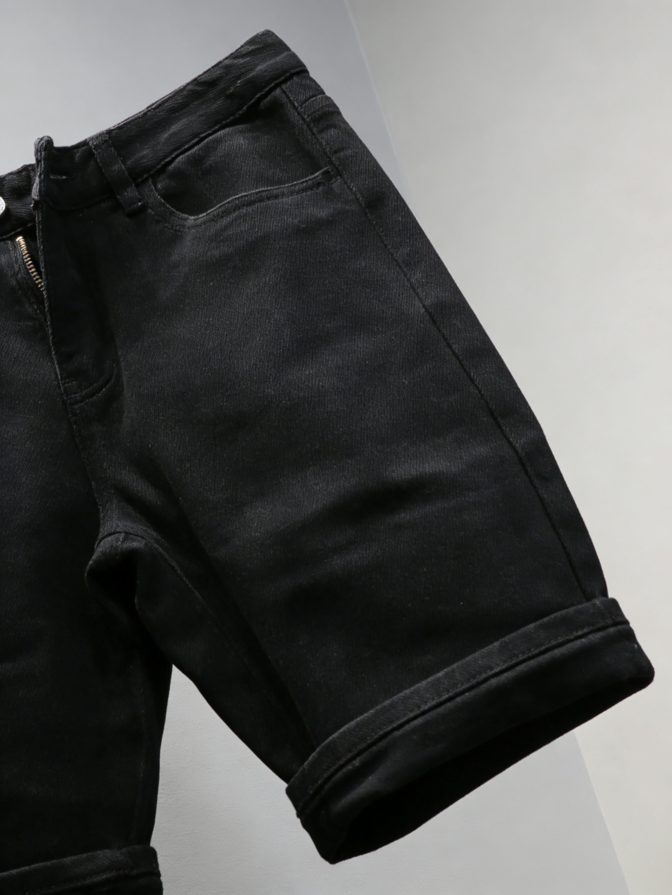 Schlichte schwarze Slim-Denim- – Mens Accessories Style Bewertung und Preis